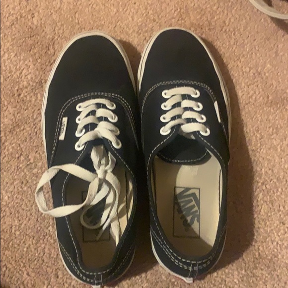 Vans - Picture 2 of 2